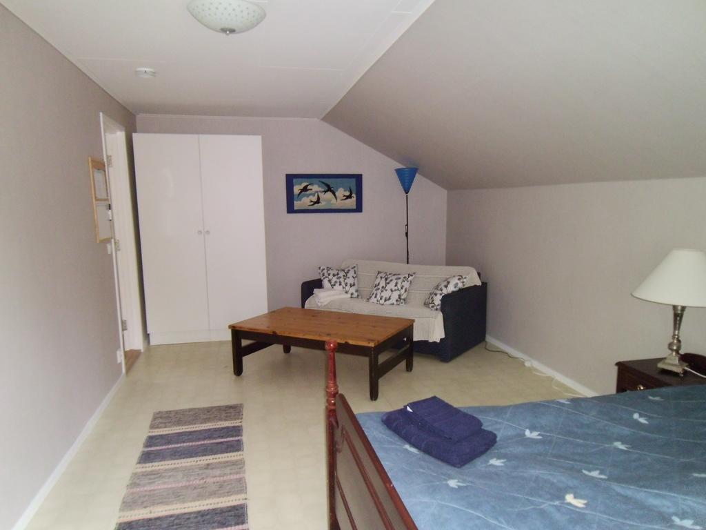 Mellangarden Hostel Vasterbykil Стая снимка
