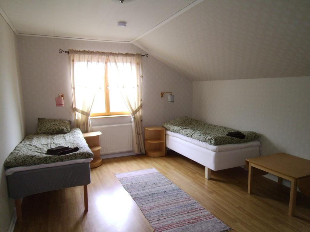 Mellangarden Hostel Vasterbykil Стая снимка