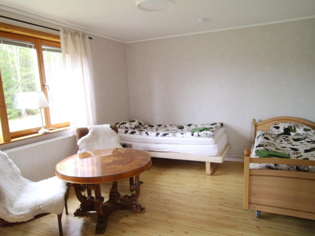Mellangarden Hostel Vasterbykil Стая снимка