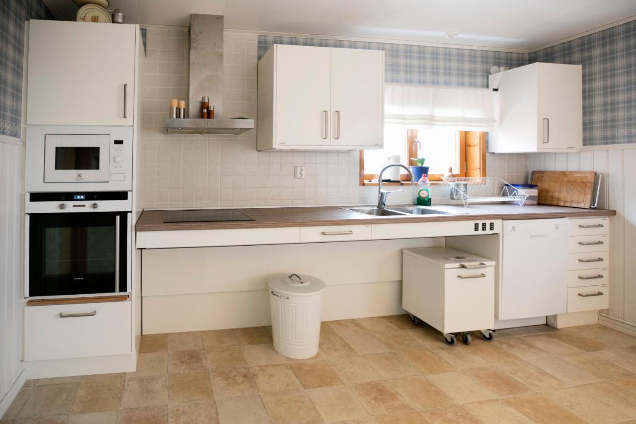 Mellangarden Hostel Vasterbykil Екстериор снимка